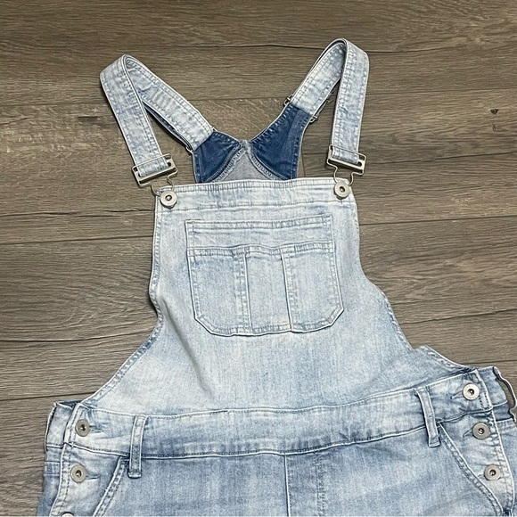 Torrid Shortall Overall Vintage Stretch Light Wash Denim Distressed Sz 14. - Picture 9 of 10